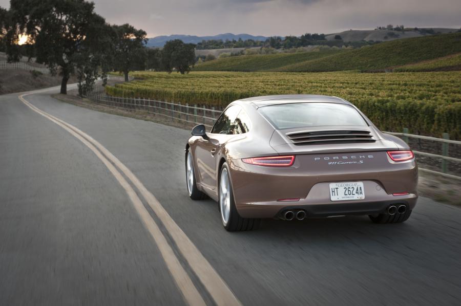  Porsche 911 Carrera S 2012 года  (фото 52 из 155)